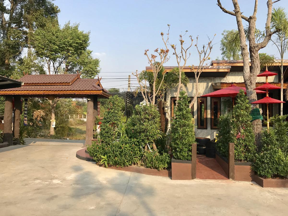 Khum Lanna Boutique Hotel Sisaket Exterior foto